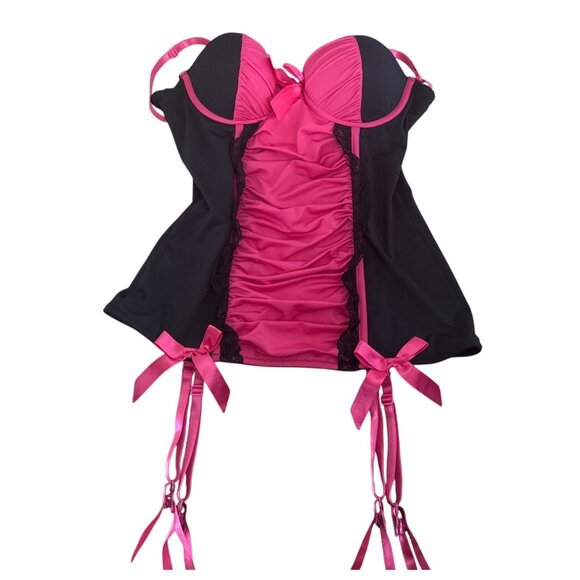 Torrid Satin Corset Bustier Top 1X Sexy Lingerie Goth Pinup Pink Black Garters - Picture 1 of 9